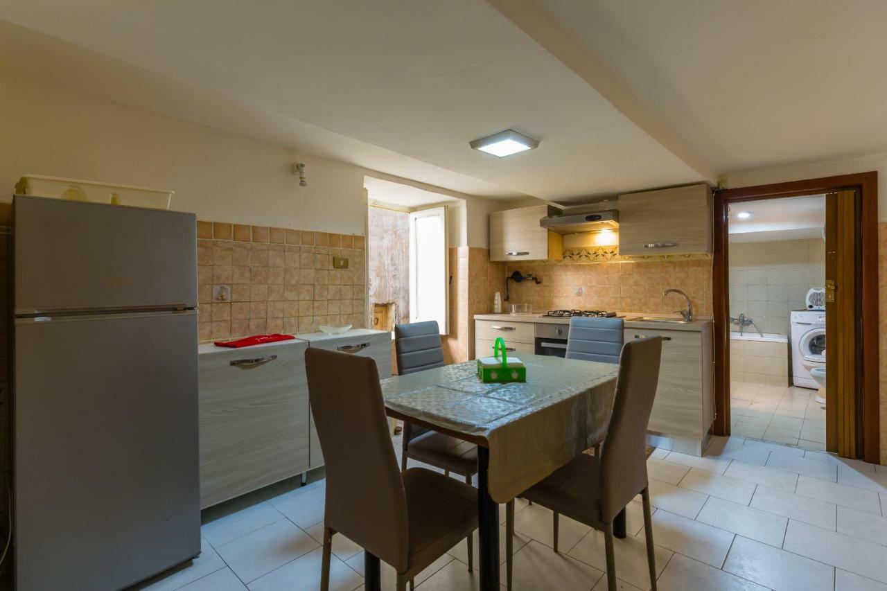 Cirillo 60 Apartment Napoli Bagian luar foto