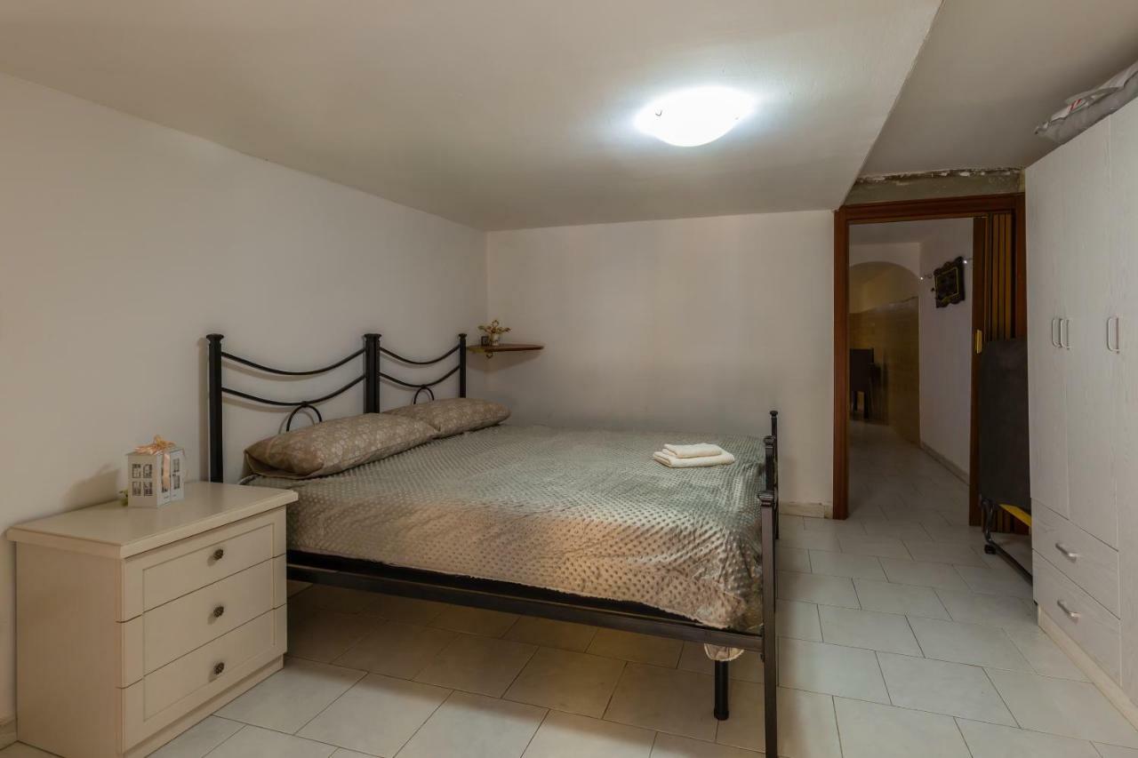 Cirillo 60 Apartment Napoli Bagian luar foto