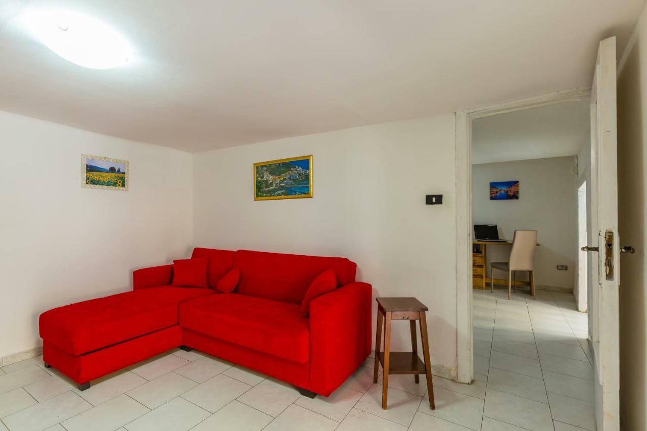 Cirillo 60 Apartment Napoli Bagian luar foto